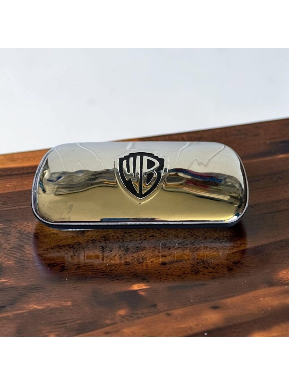 Warner Bros. Reflective Silver Metal Glasses Case With Black Velvet Interior & W
